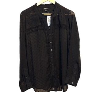 Torrid blouse Black Textured frilled lace semi sheer black 2x 18-20 NEW